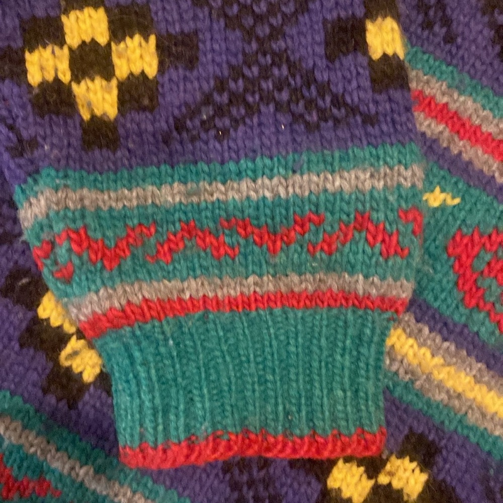 Stunning Vintage Hand Knit Boxy Colorful Sweater - Picture 5 of 10